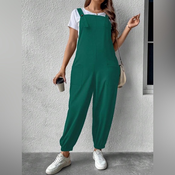 SHEIN Pants - Emerald Green Jumpsuit | Adjustable Straps | Pockets | Size 1X